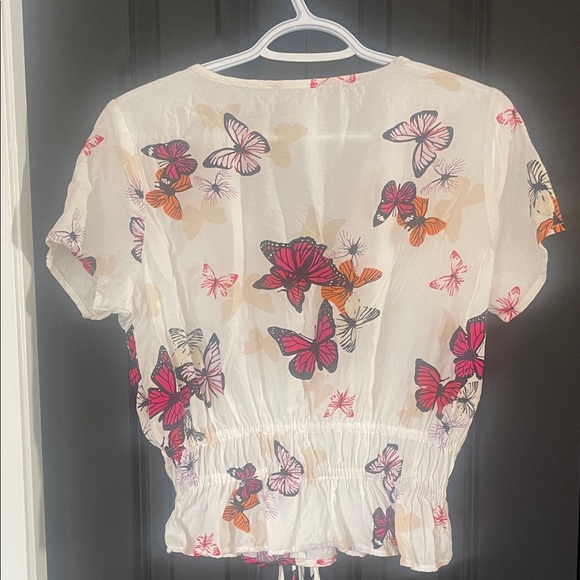 Chic Butterfly Print Blouse - Cream - Picture 7 of 8